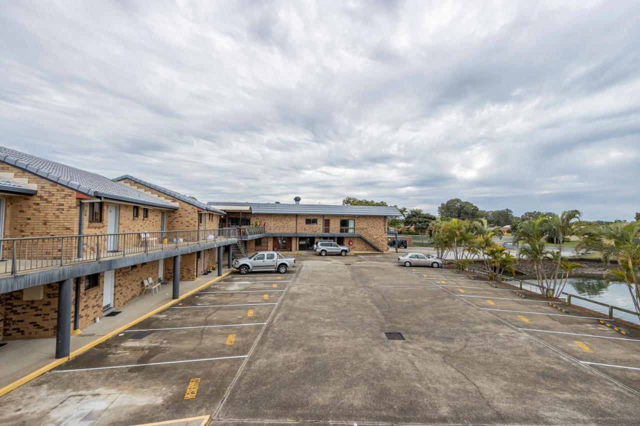 Bribie Waterways Motel Bongaree Экстерьер фото