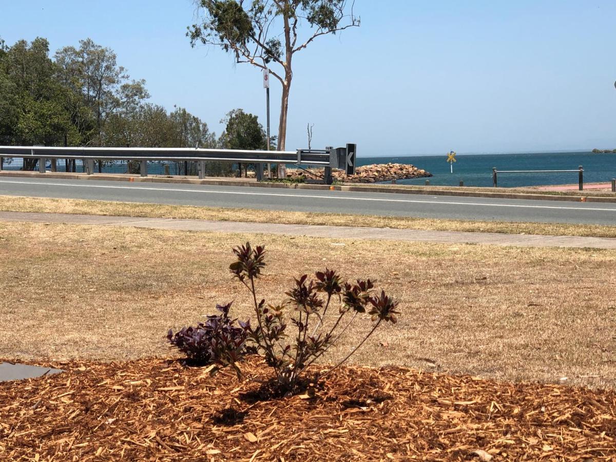 Bribie Waterways Motel Bongaree Экстерьер фото