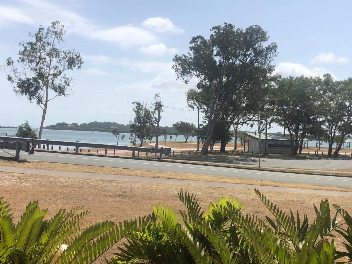 Bribie Waterways Motel Bongaree Экстерьер фото